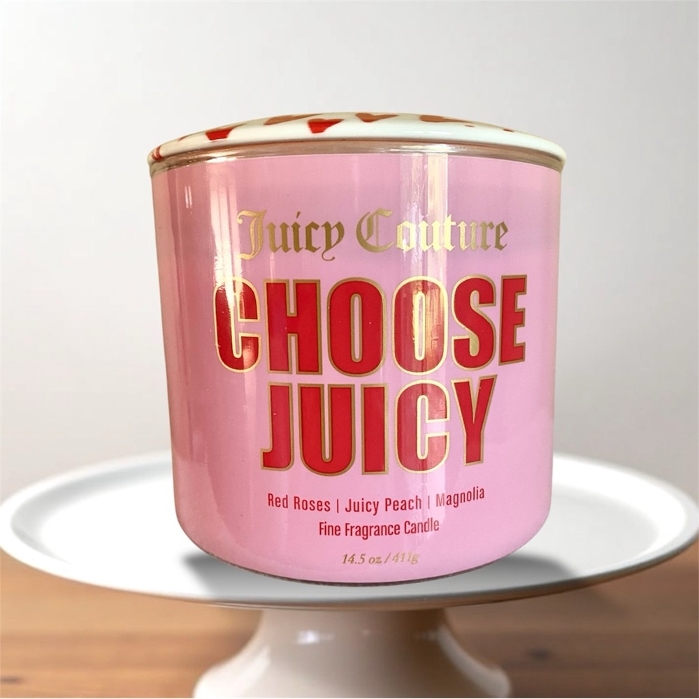 Juicy Couture Premium 3-wick candle in “Choose Juicy” scent new with ceramic lid
